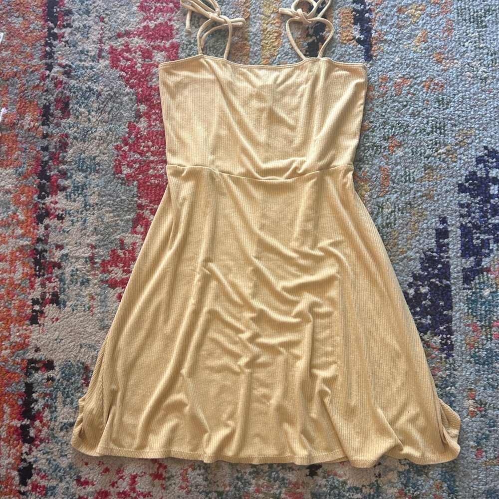 Forever 21 light yellow dress